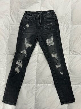 Judy Blue Black Distressed Boyfriend Jeans